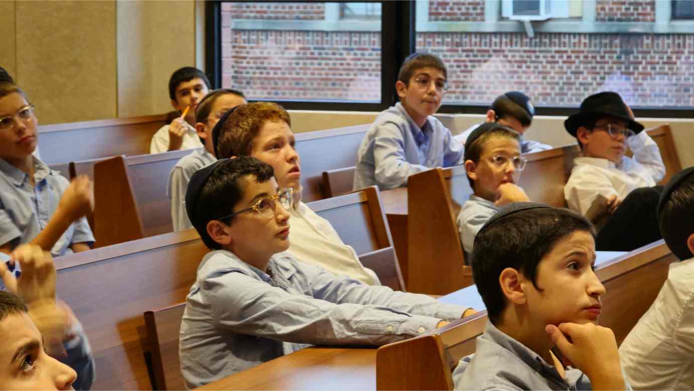 Tishrei in Mechina L’Mesivta — Living Tishrei the Tomchei Temimim Way